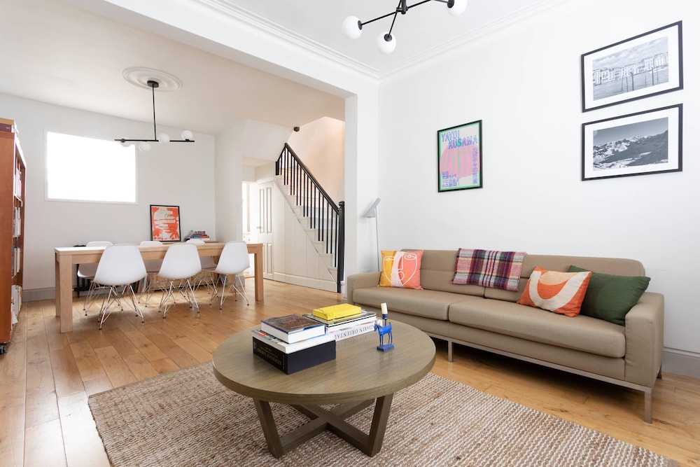Baxendale Street by Onefinestay