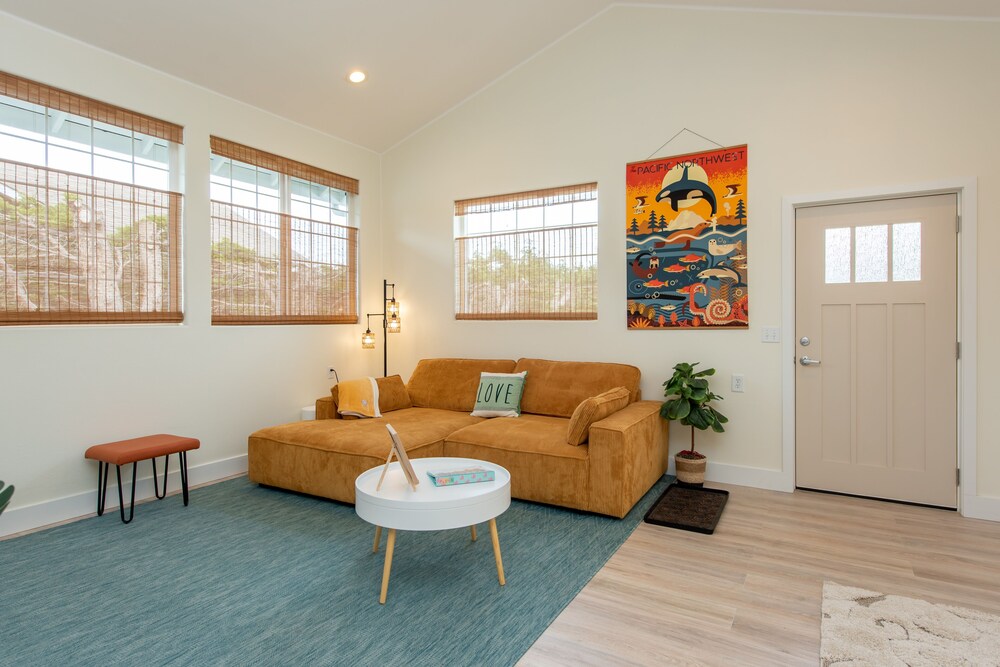 Sequim Escape w/ Gas Grill & Deck, Walk to Beach! view 3