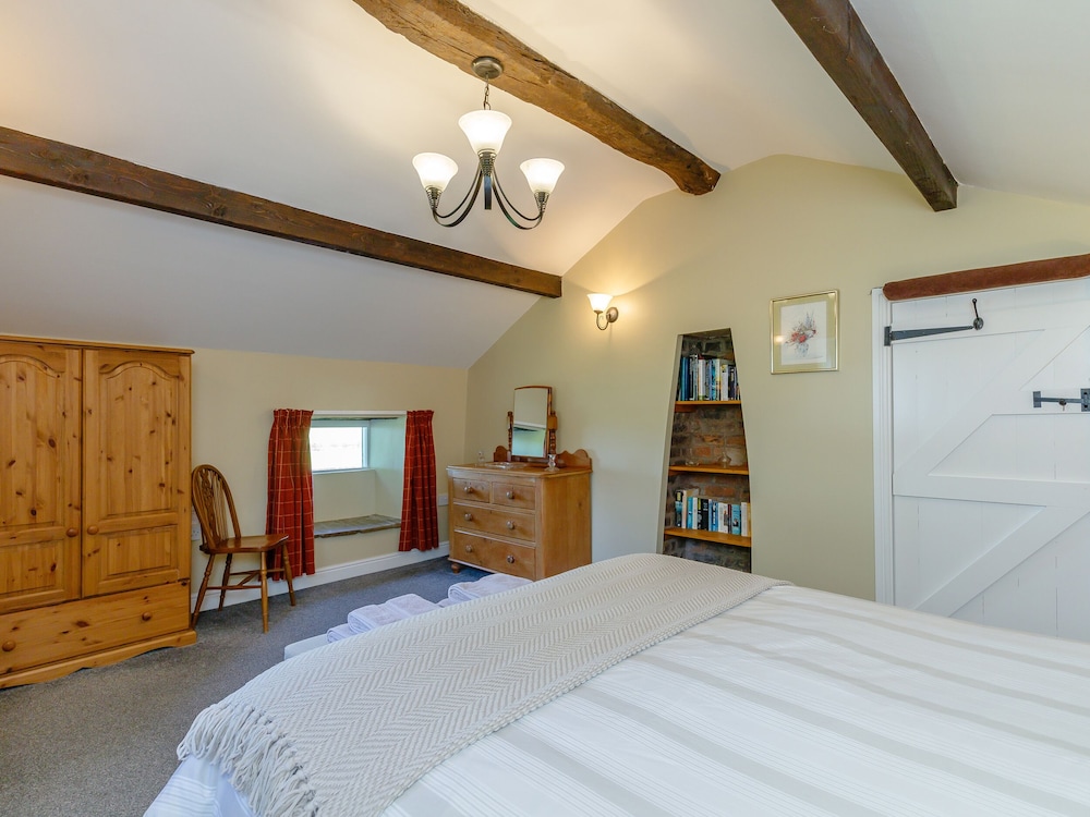 Golden Slack Cottage
