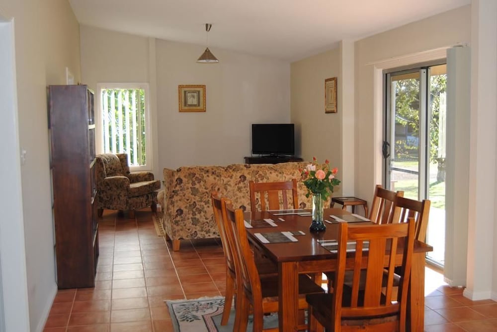 Clarendon Chalets