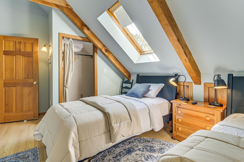 2 Mi to Beaches: Charming Kennebunk Family Home