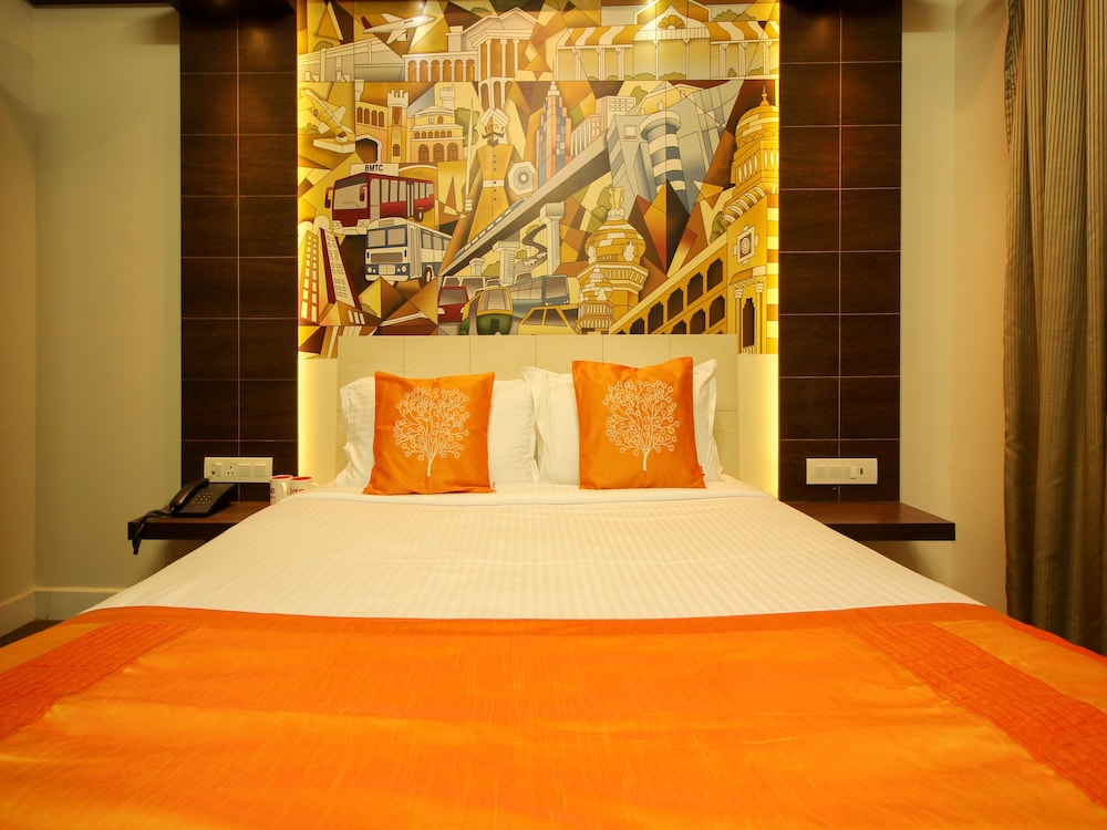 OYO 7752 Hotel Diva Residency