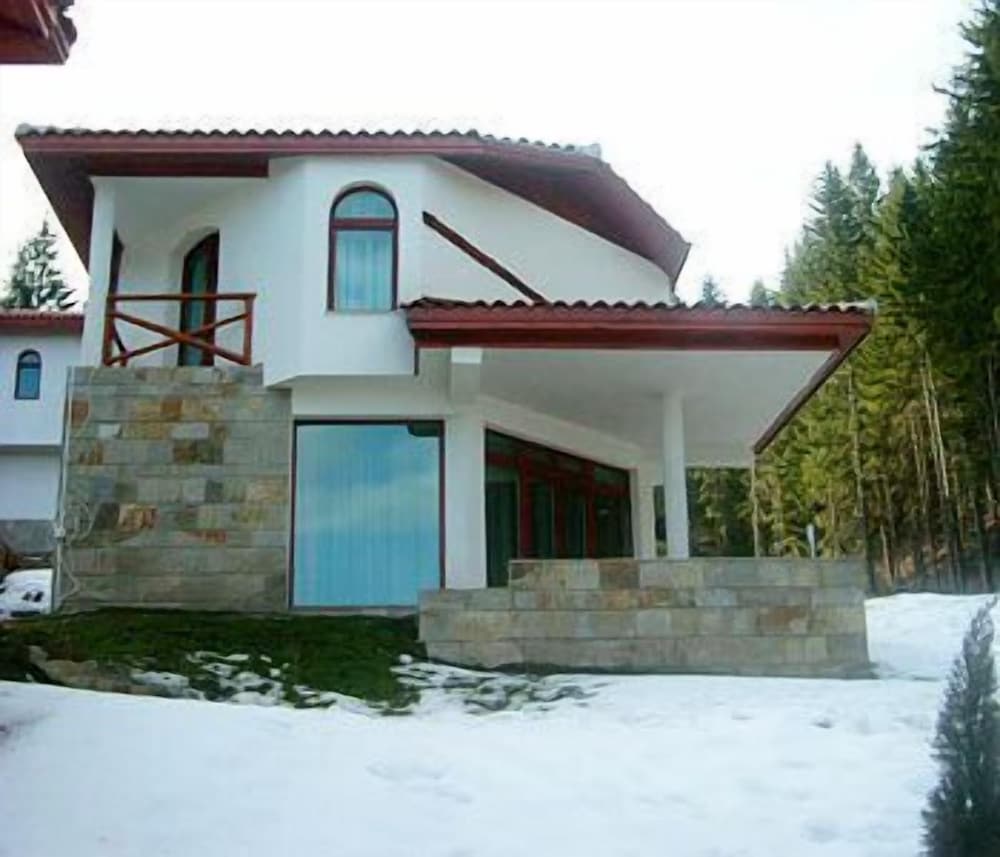 Photo 33