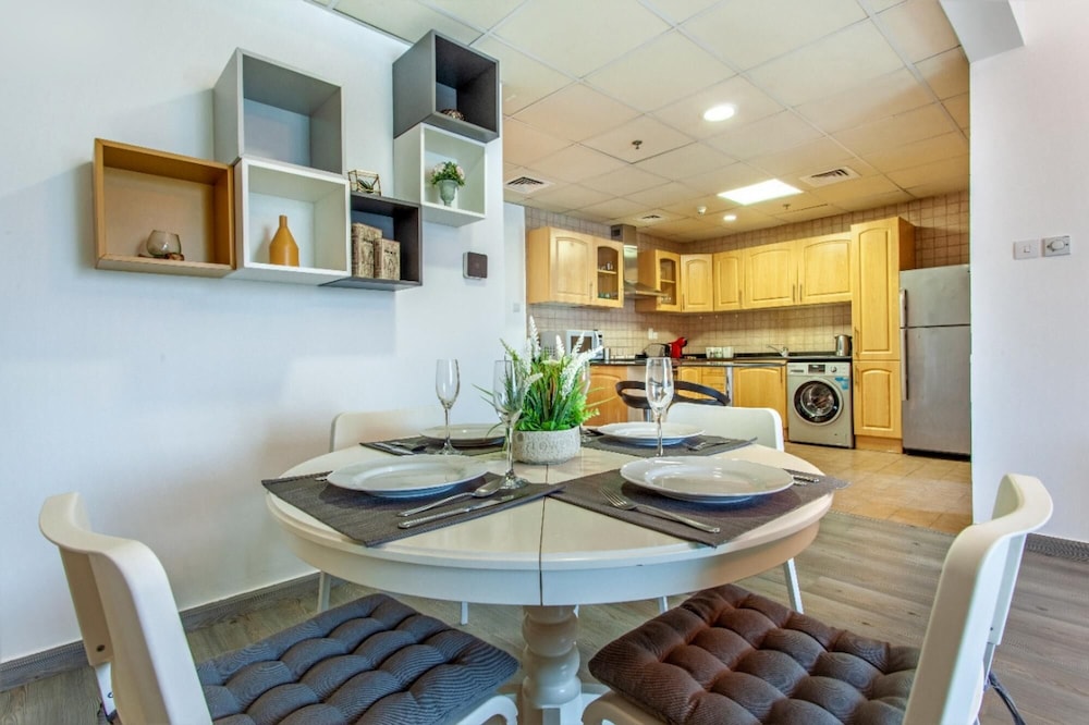 JLT Cluster P Modern 1 BR Apt