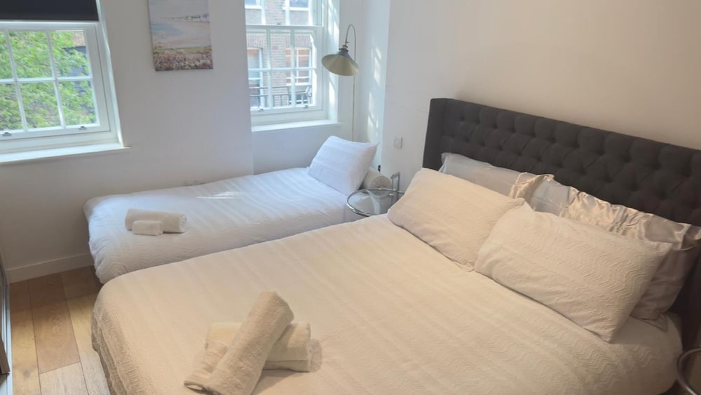 Central London Apartment With 2 Bedrooms -sleeps 6