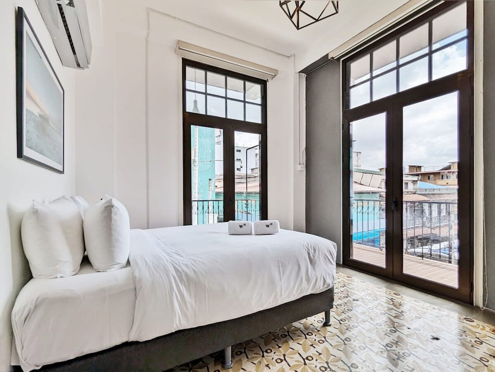 Lush 2BR in Casco Viejo