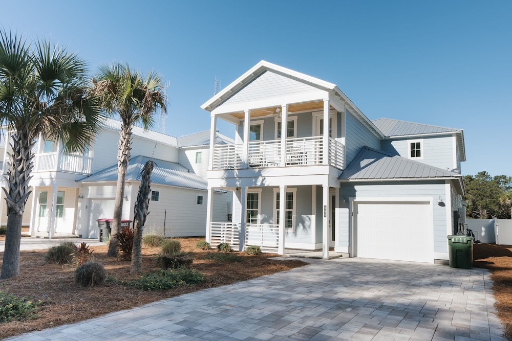 Enclave at Lyndell Lane by Avantstay Private Pool