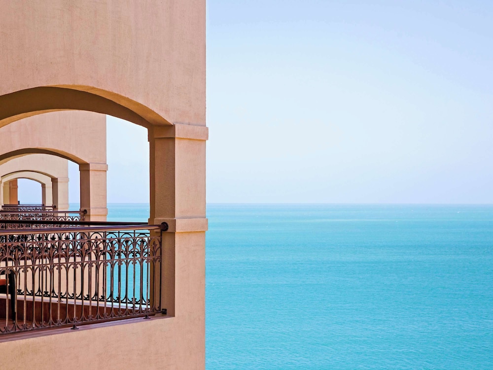 Pullman Resort Al Marjan Island