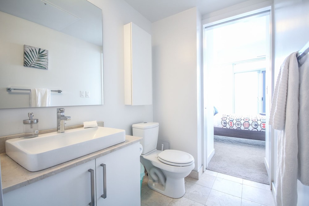 Sarkar Suites - Entertainment District
