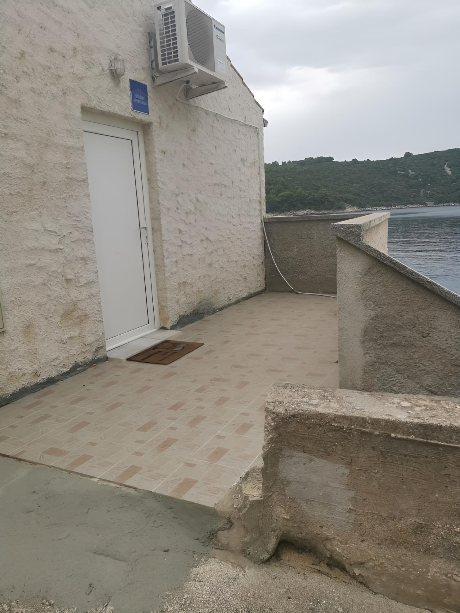 More - sea Front - SA1 view 3