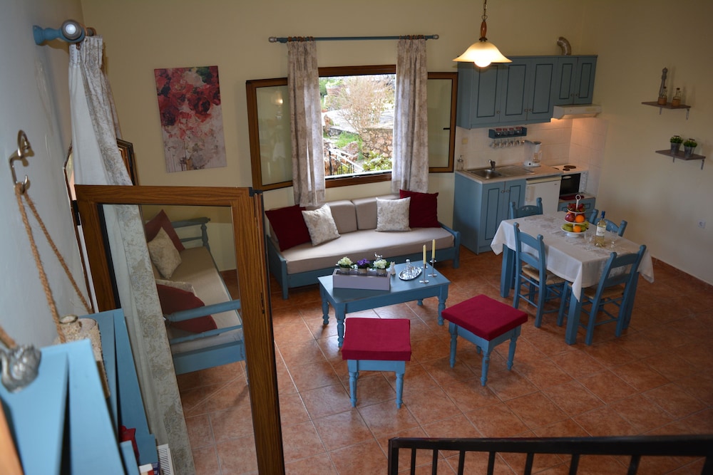 Elianthos Villa