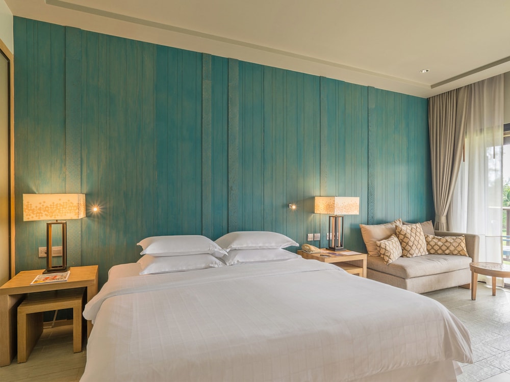 Dusit Thani Krabi Beach Resort 4