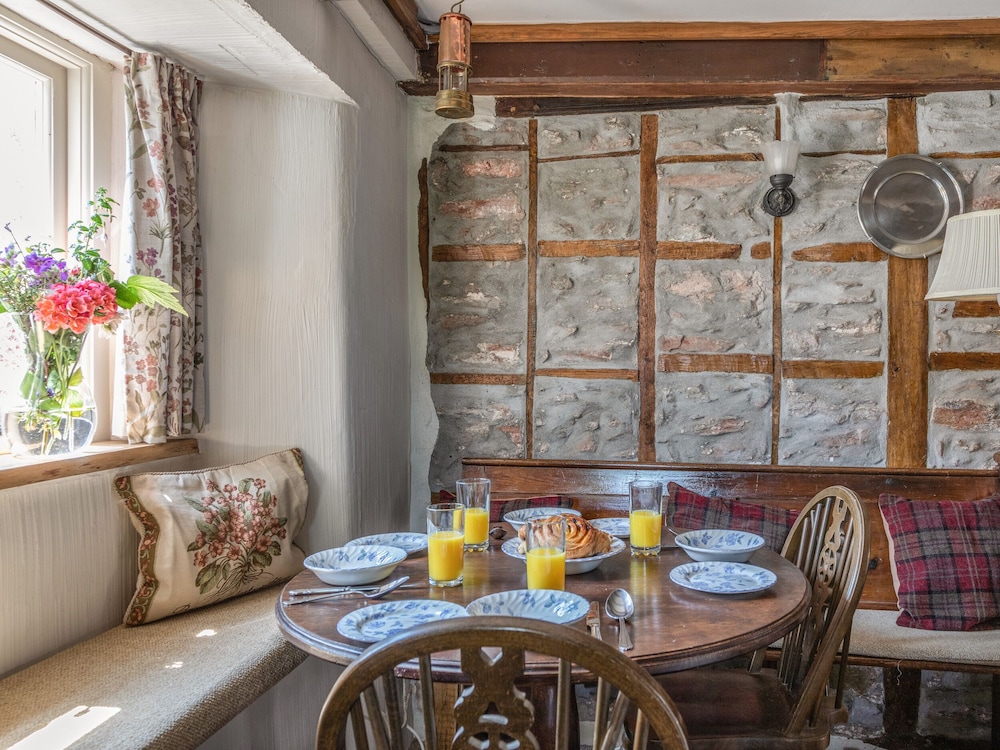 End Cottage