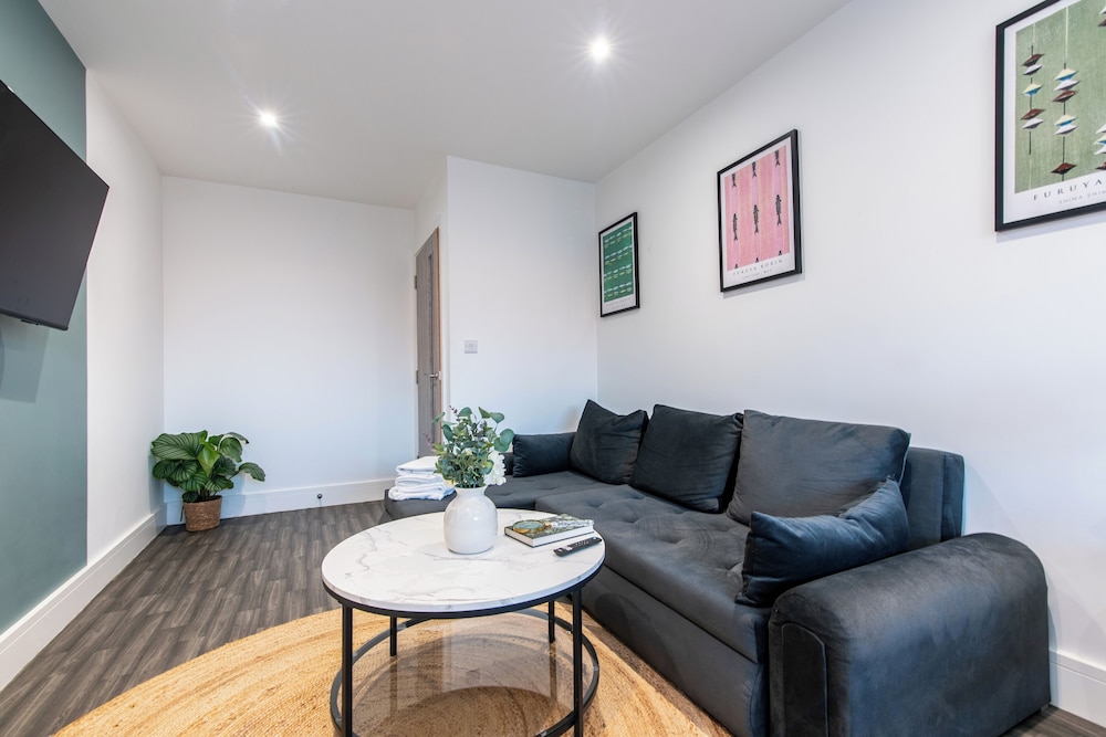 Chapel Street Apartments