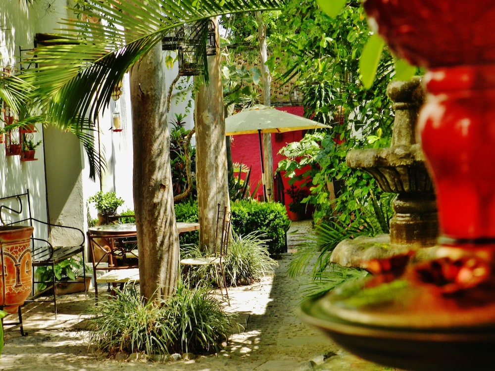 Hotel Rosa Morada