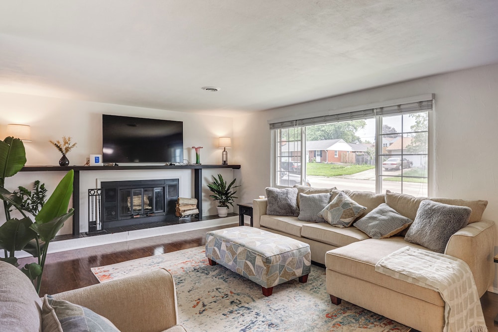 Dayton Family Home w/ Game Room: Walk to City Park