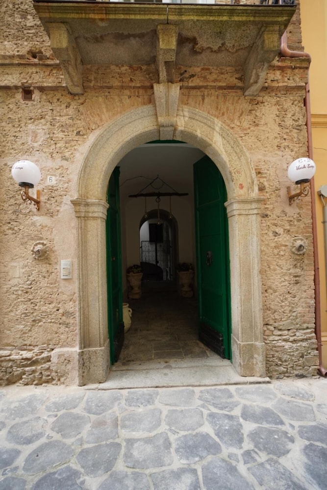 Photo 29