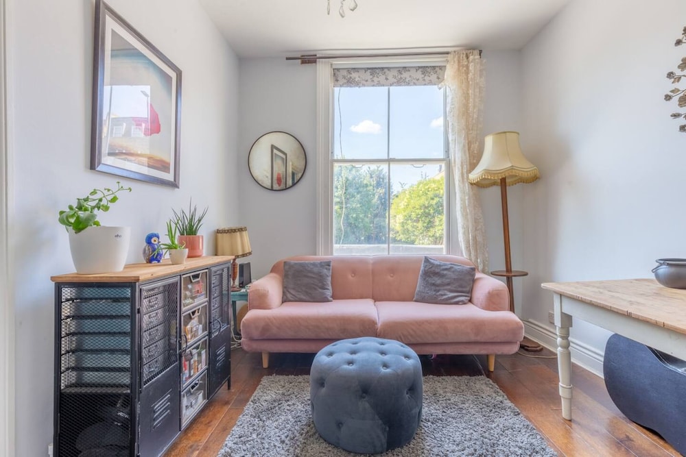 Cheerful 1 Bedroom Flat in the Heart of North London
