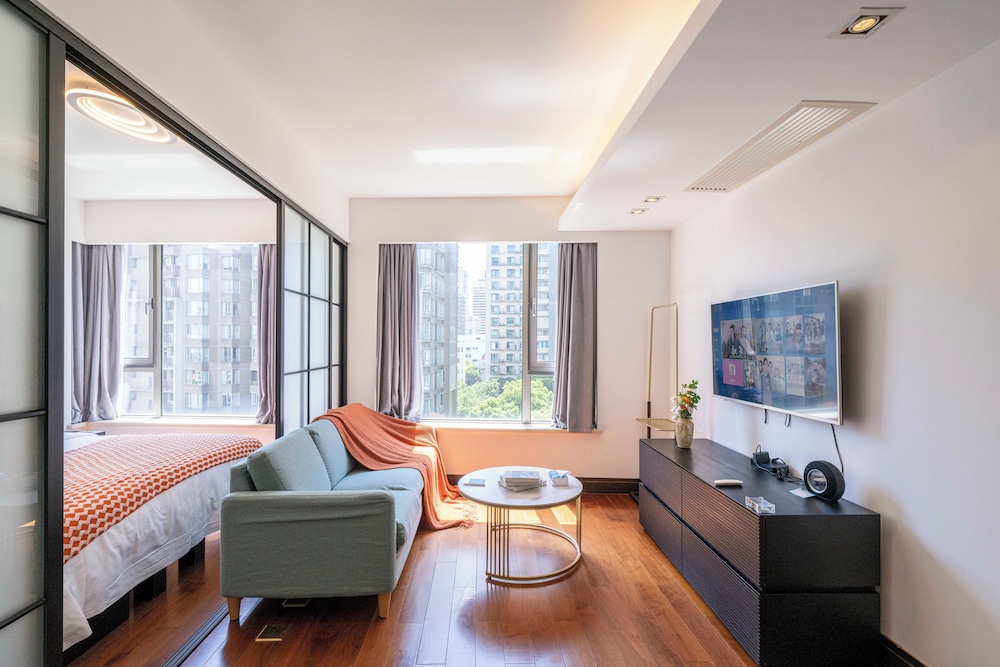 Tyms Modern1BR 1BA Apt Near Metro 1 9 11