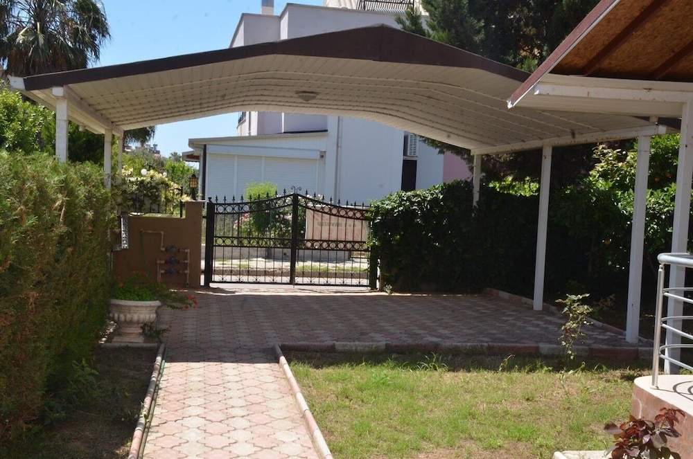 Villa Bouzid
