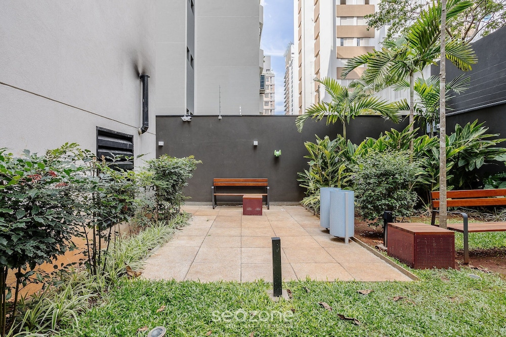 Your Urban Retreat Near the Subway - Iby1613