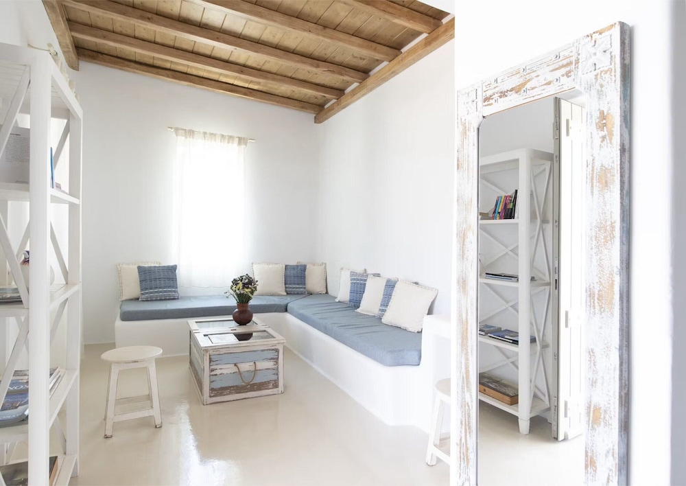 Serene Villa With Terrace and Views