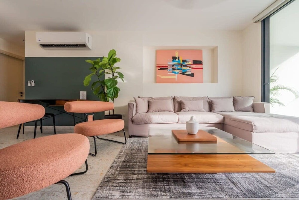 Picturesque 2BR in Casco Antiguo