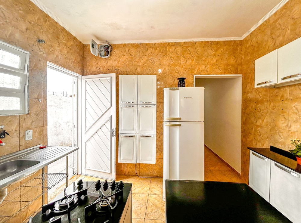 Tima Casa com Wifi pr Ximo a Praia em Itanha m SP