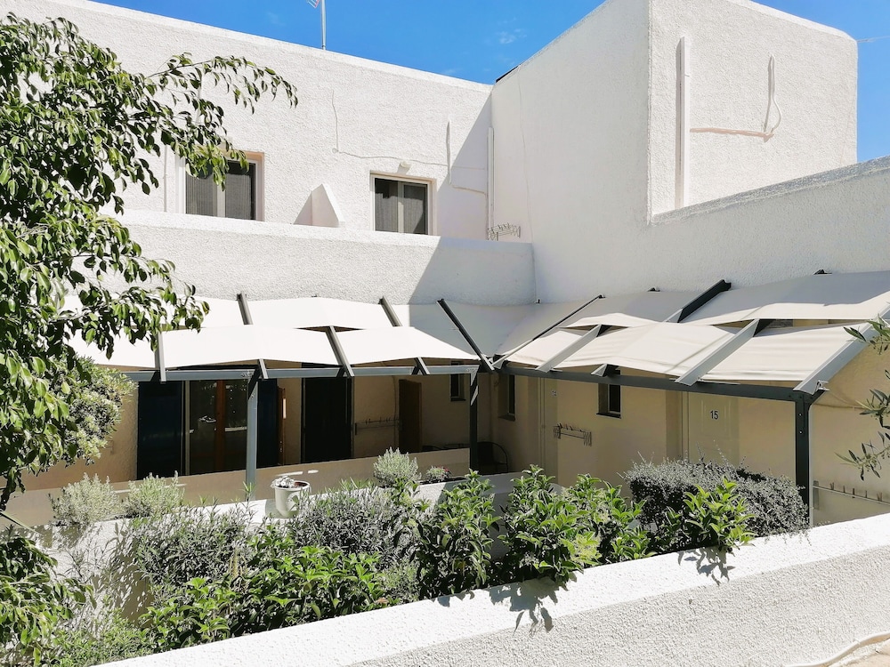 Perdika Mare Guesthouse