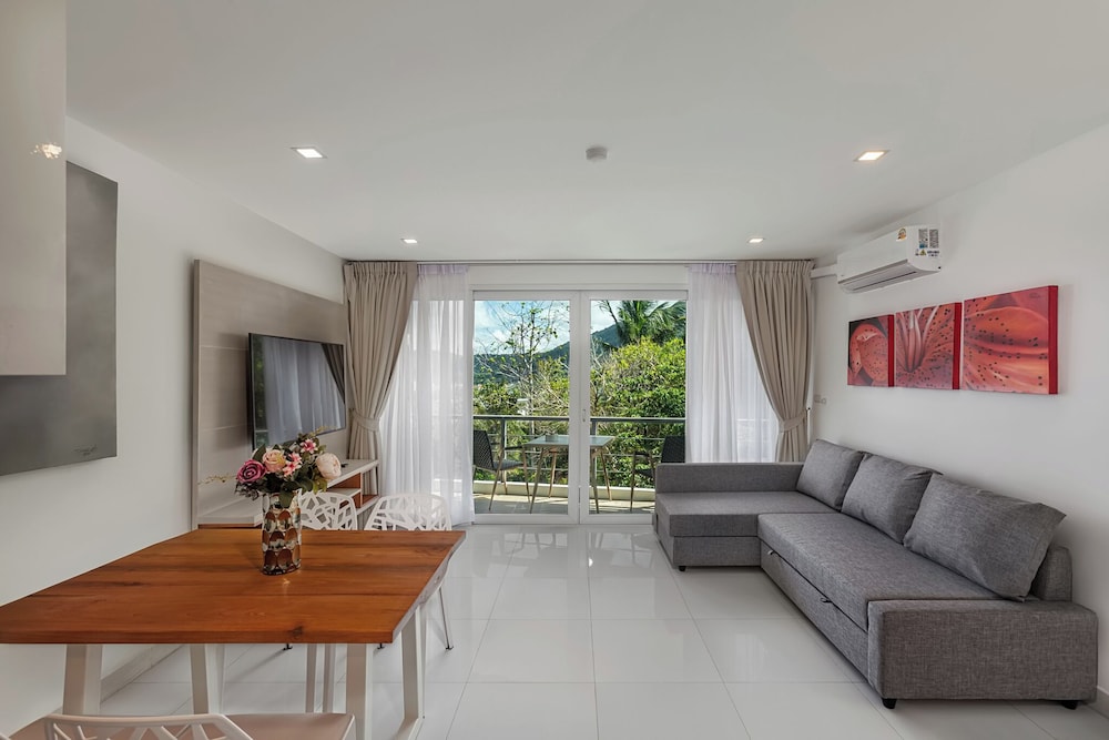 Karon Butterfly Condominium Phuket