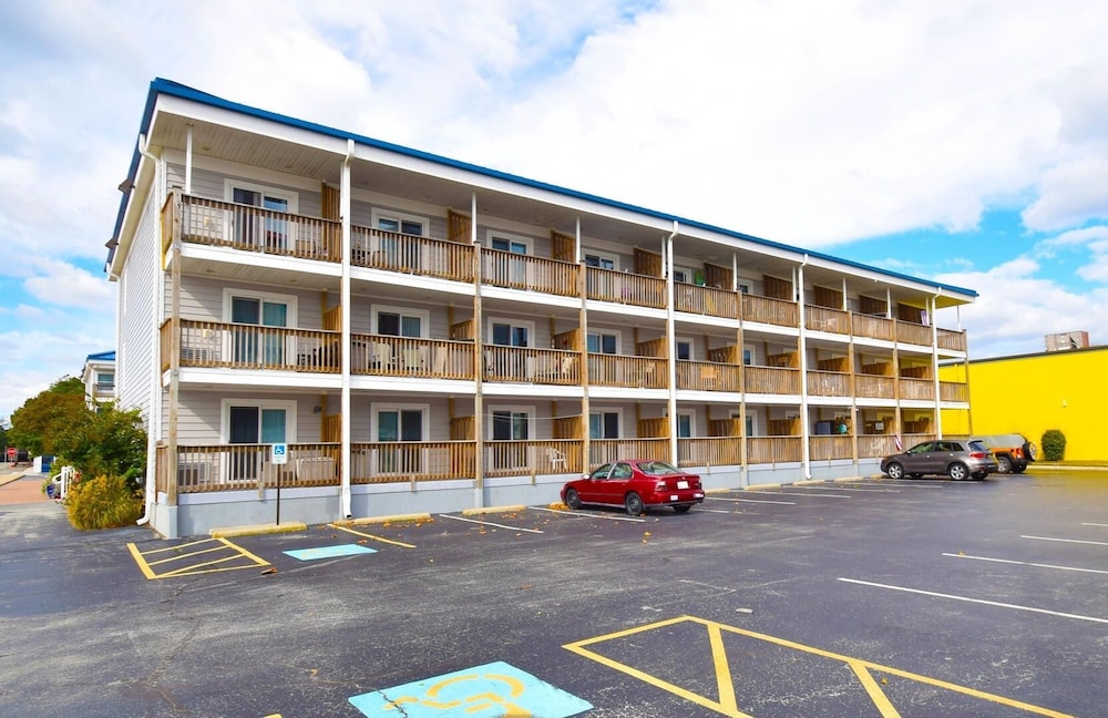 Orleans Court 224 1 Bedroom Condo by RedAwning view 2