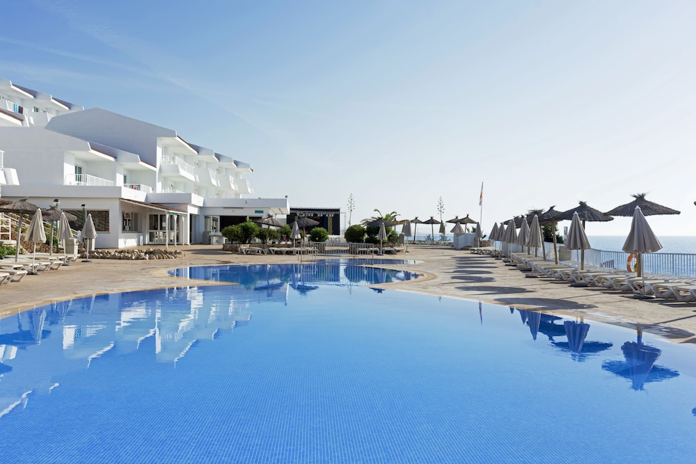 Hotel Aparthotel HSM Calas Park - All Inclusive - Image 1