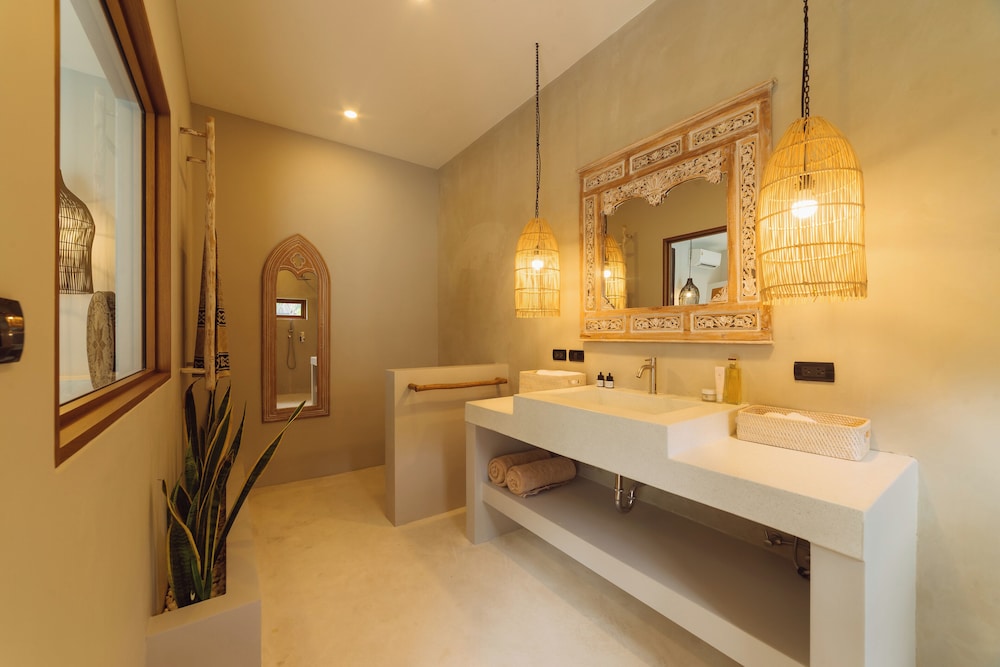 Karma Shana Residence