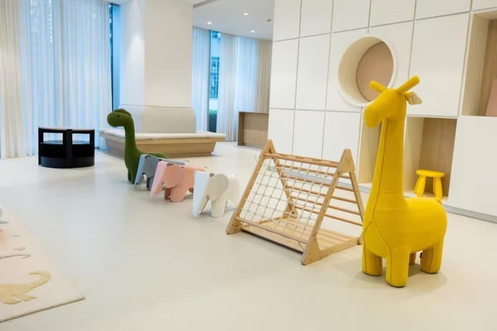 Roomszy Grande Residences Downtown Dubai