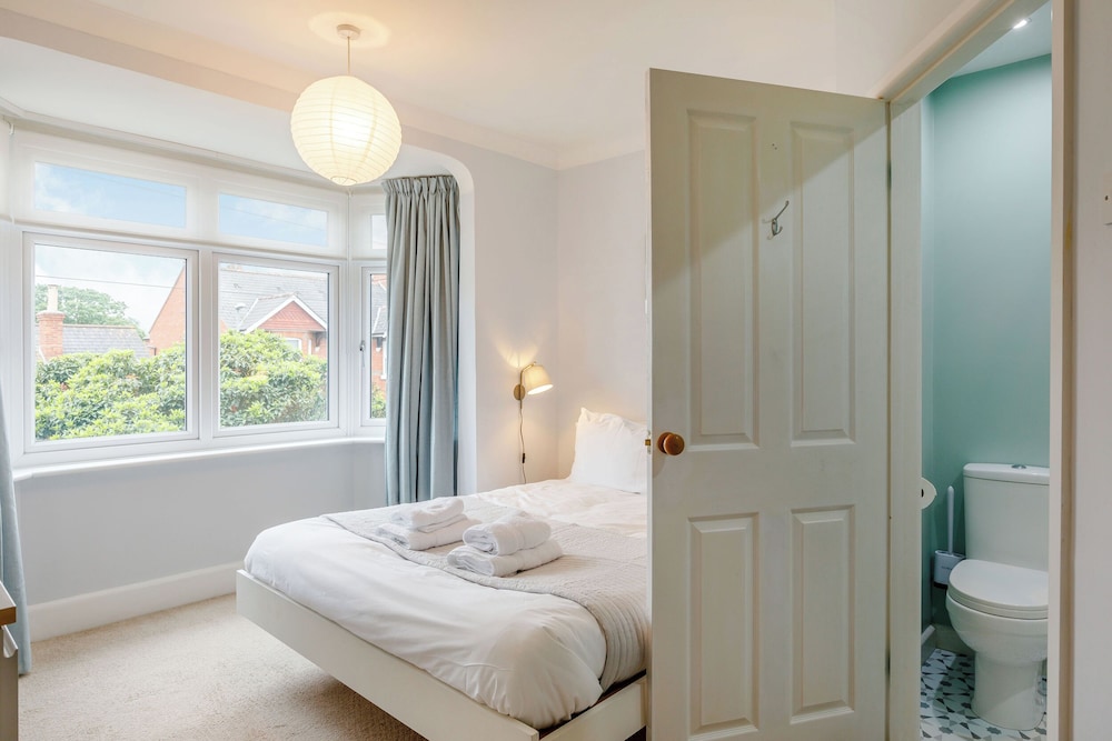 11 Beech Road