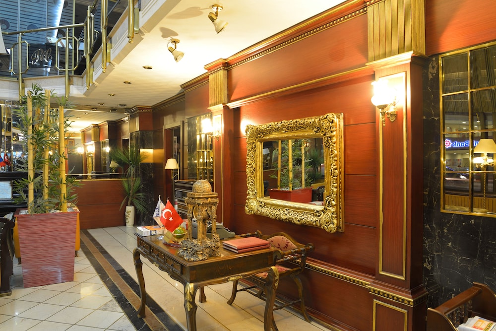 Royal Carine Otel - Image 11