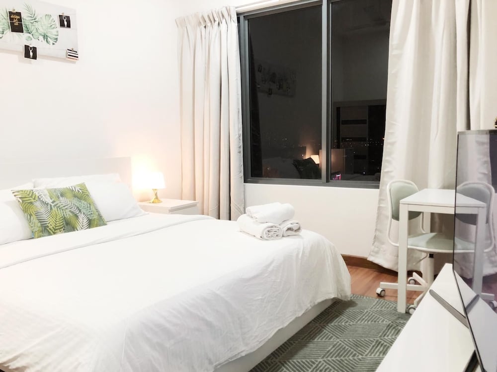 MaxStays - Max Home at Da Men Residences photo 7