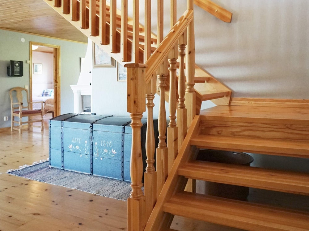 4 Star Holiday Home in Hamburgsund view 5