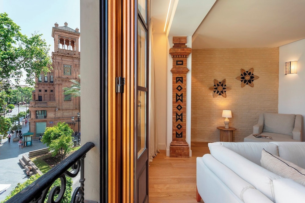 Bright Apartment in Seville. Tomás de Ibarra II