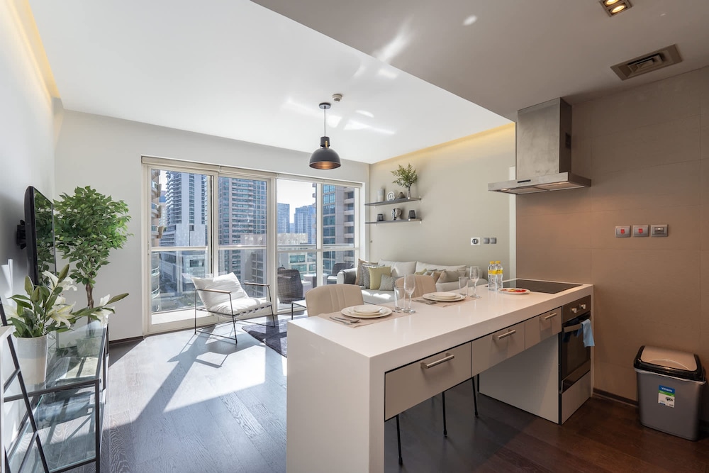 Cozy 1-bedroom Apartment at West Avenue Tower Near Marina Beach
