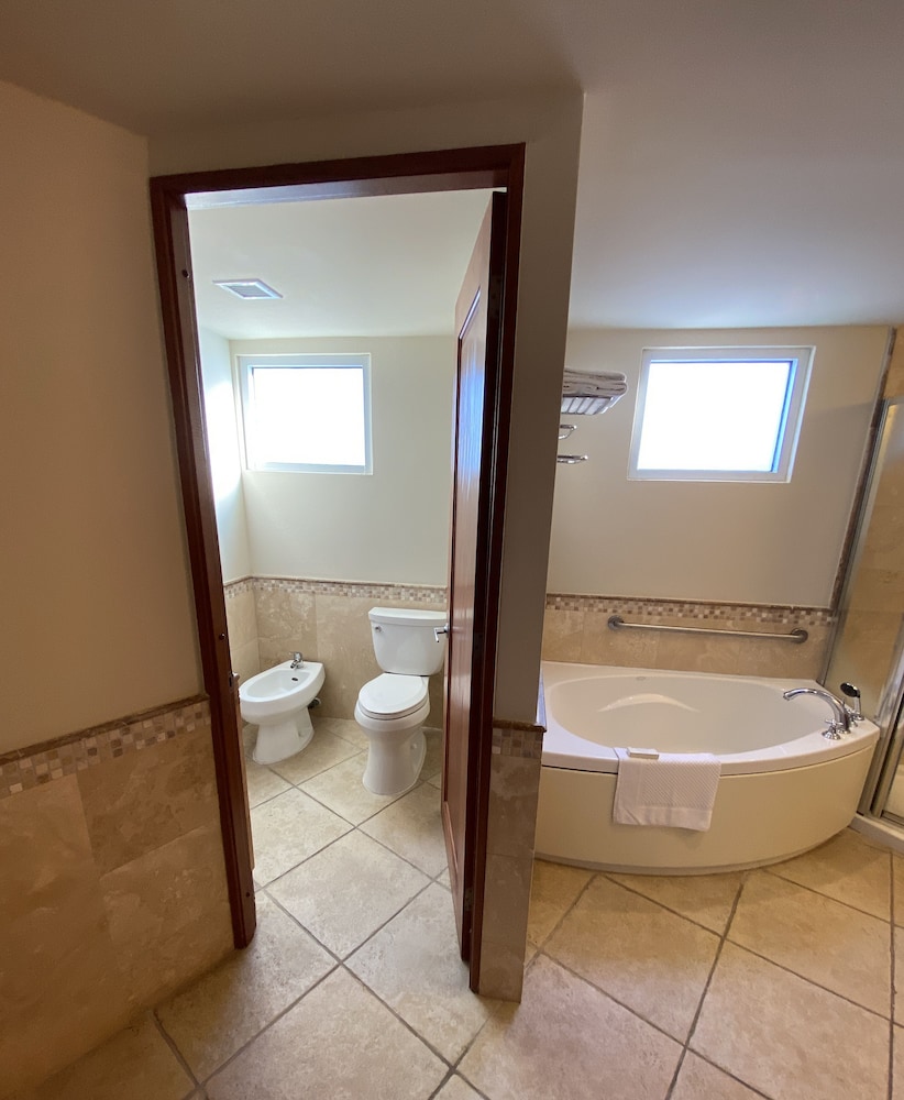 Costa Bahia Hotel Paseo Caribe - Property Image 10