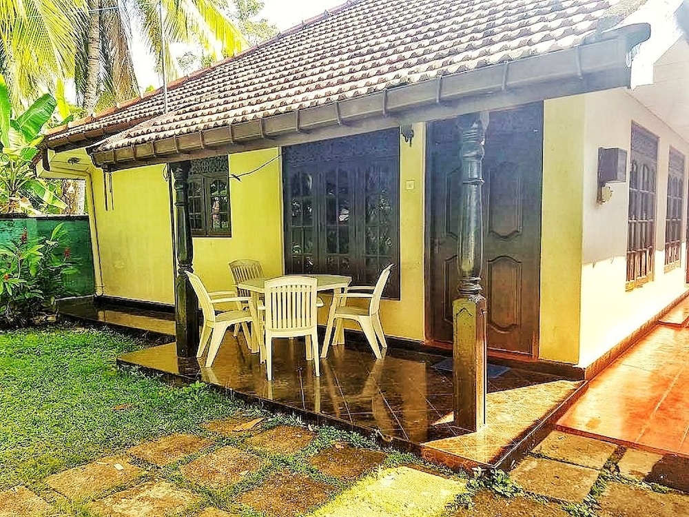 Fernando Residence