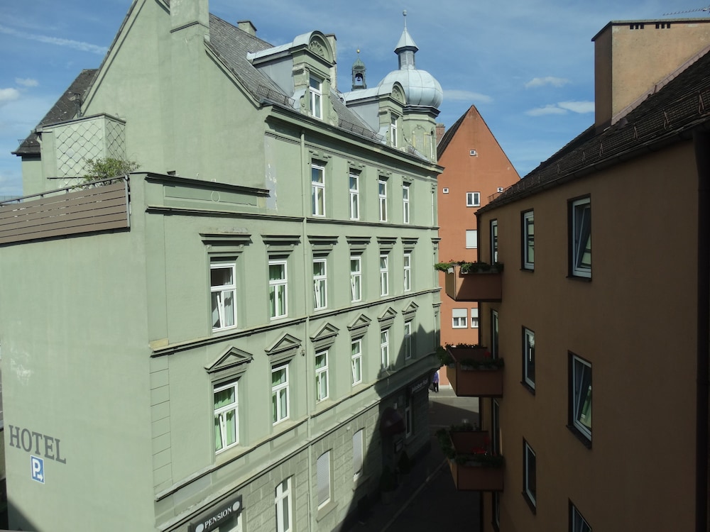 Augsburg Vacations - Hotel Jakoberhof - Property Image 16