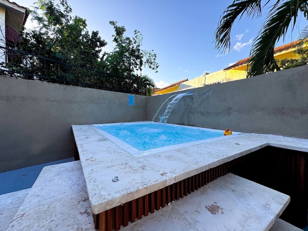 Jacuzzi Haven Villa!