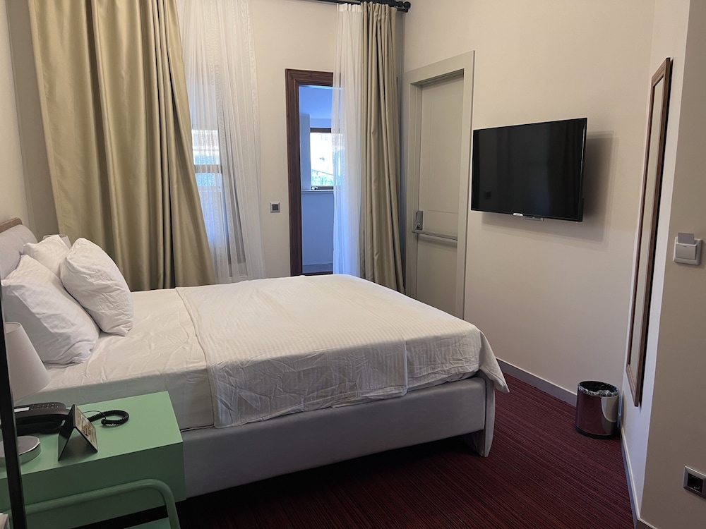 Rafinn Otel - Image 32