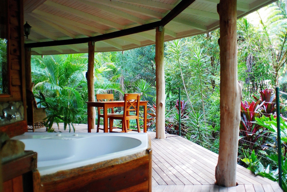 Mt Warning Rainforest Retreat view 2