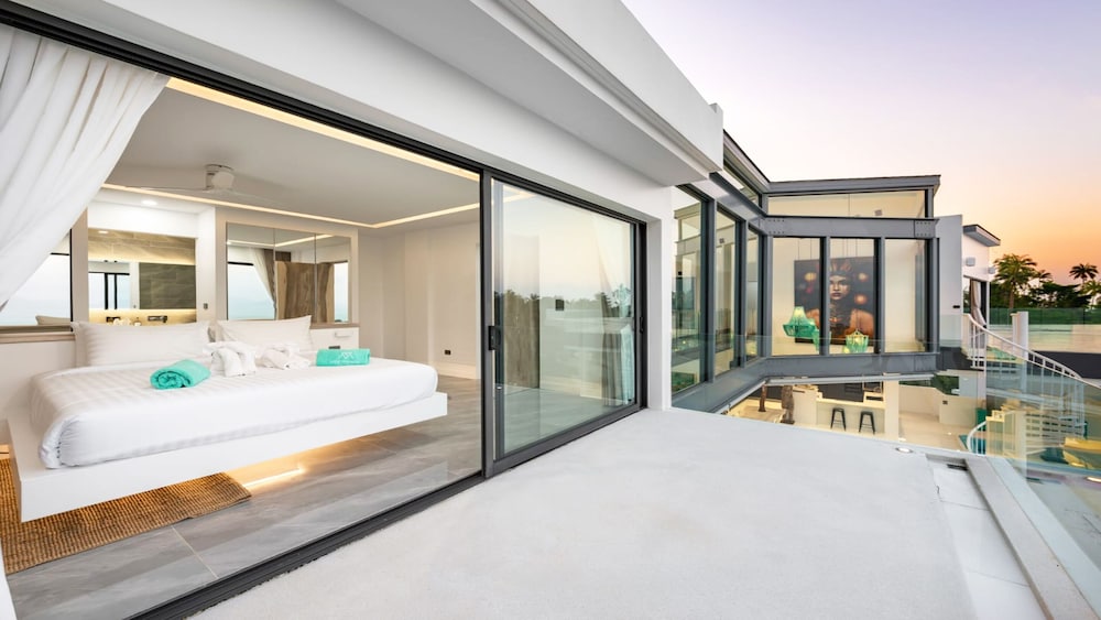 Villa Murano 9BR with Panoramic Sea View view 4