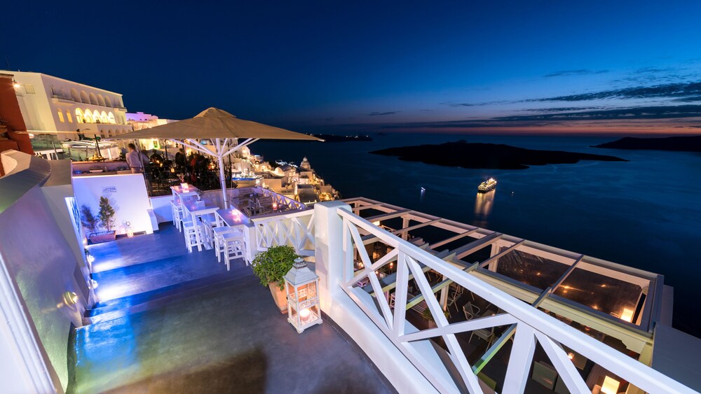 Iriana Suites
