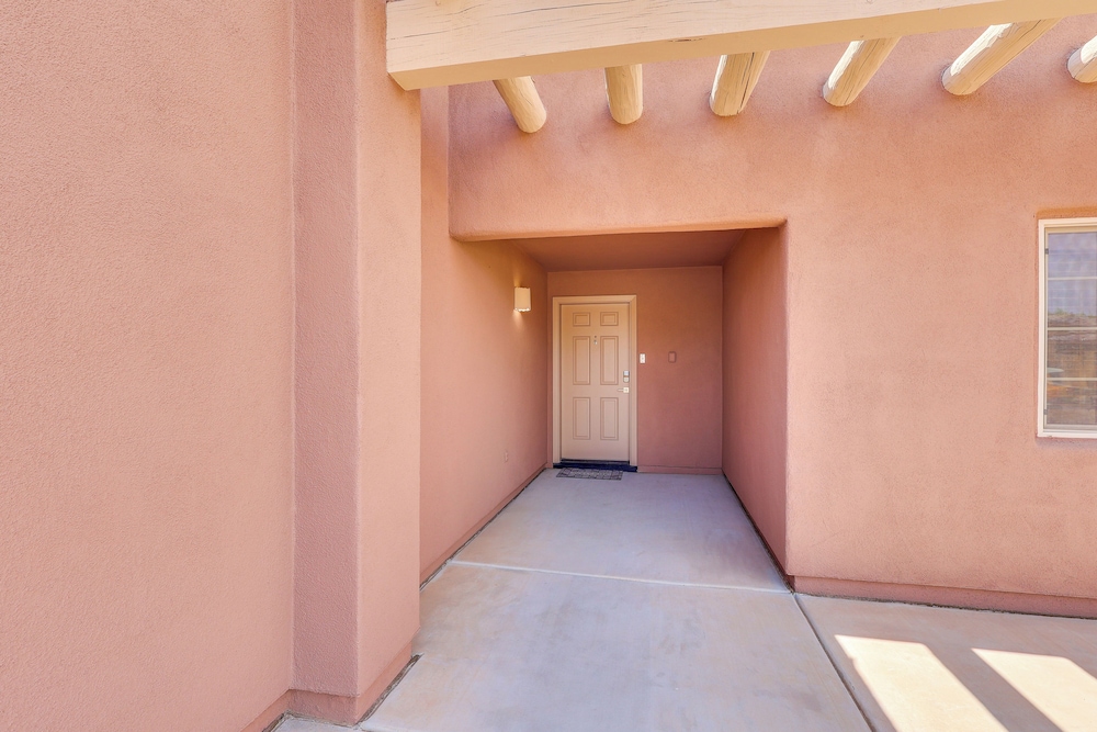1 Mi to Golf Course: Yuma Oasis w/ Furnished Patio