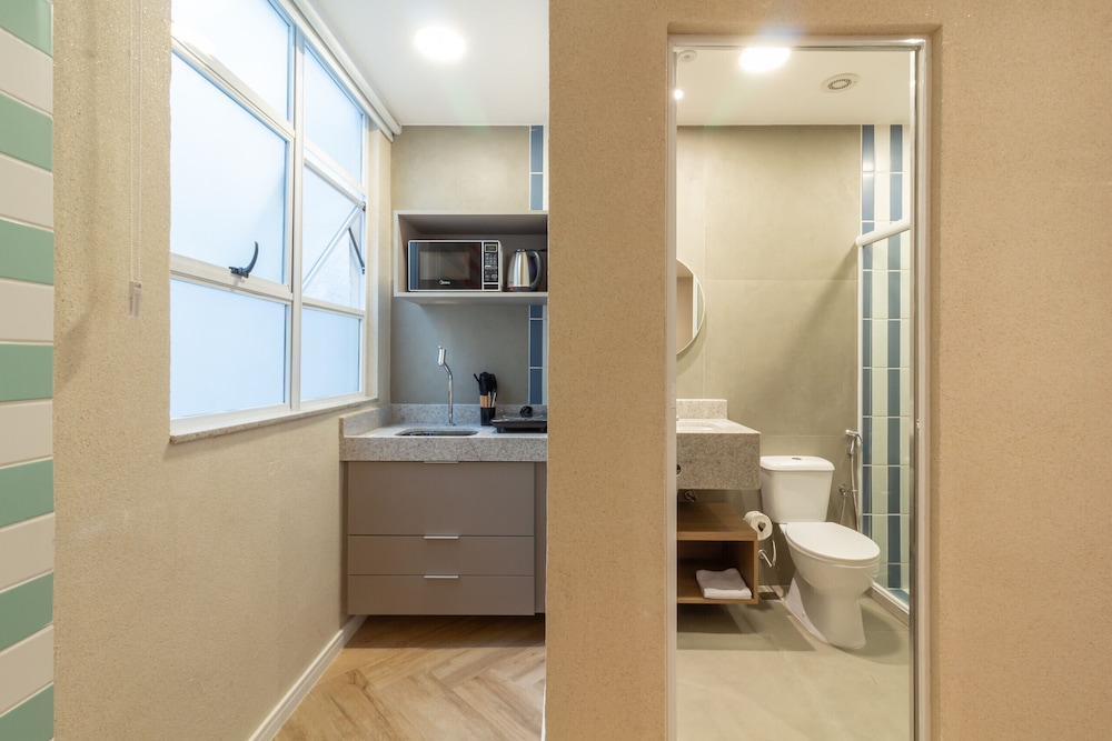 Cosy a few Steps From Copacabana Beach Q14